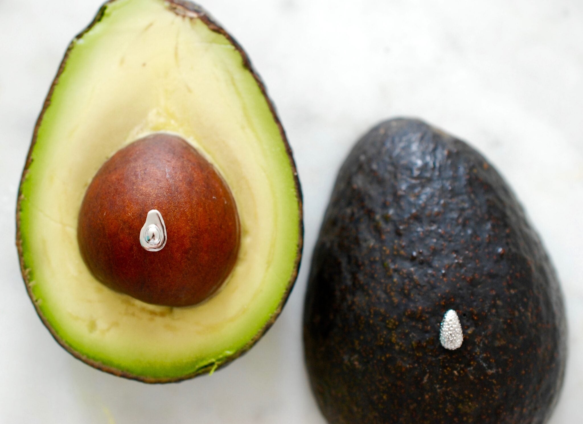 Avocado Whole Earrings